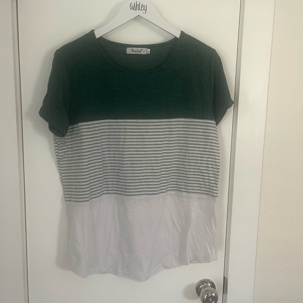 YunJey Dark Green Tee